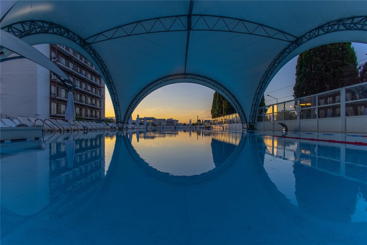 Комплекс бассейнов Breeze в Bridge Resort — фото 2