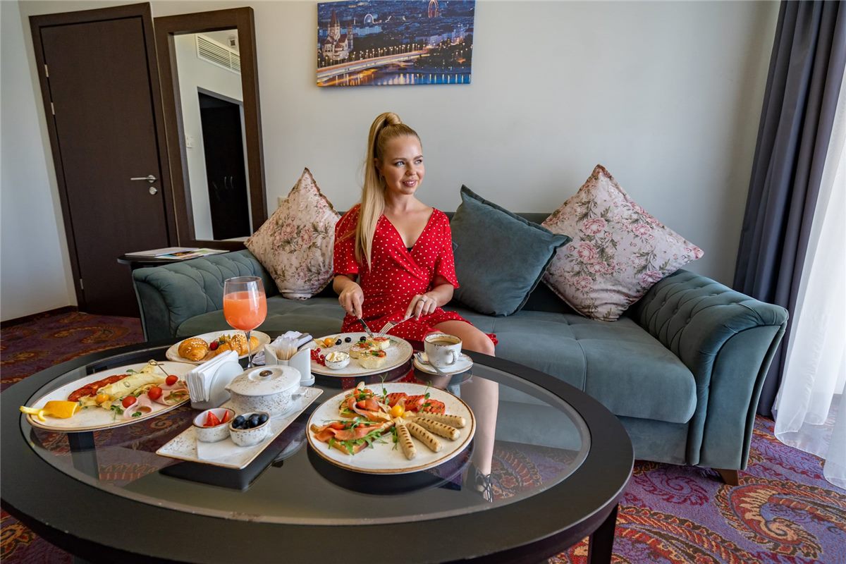 Круглосуточное обслуживание в номерах Bridge Resort — фото 4